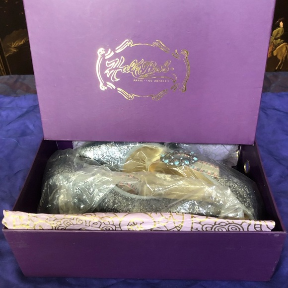 Hale Bob size 9 Scarlet blue, glittery pumps with a beautiful brooch fastener. - Picture 7 of 15